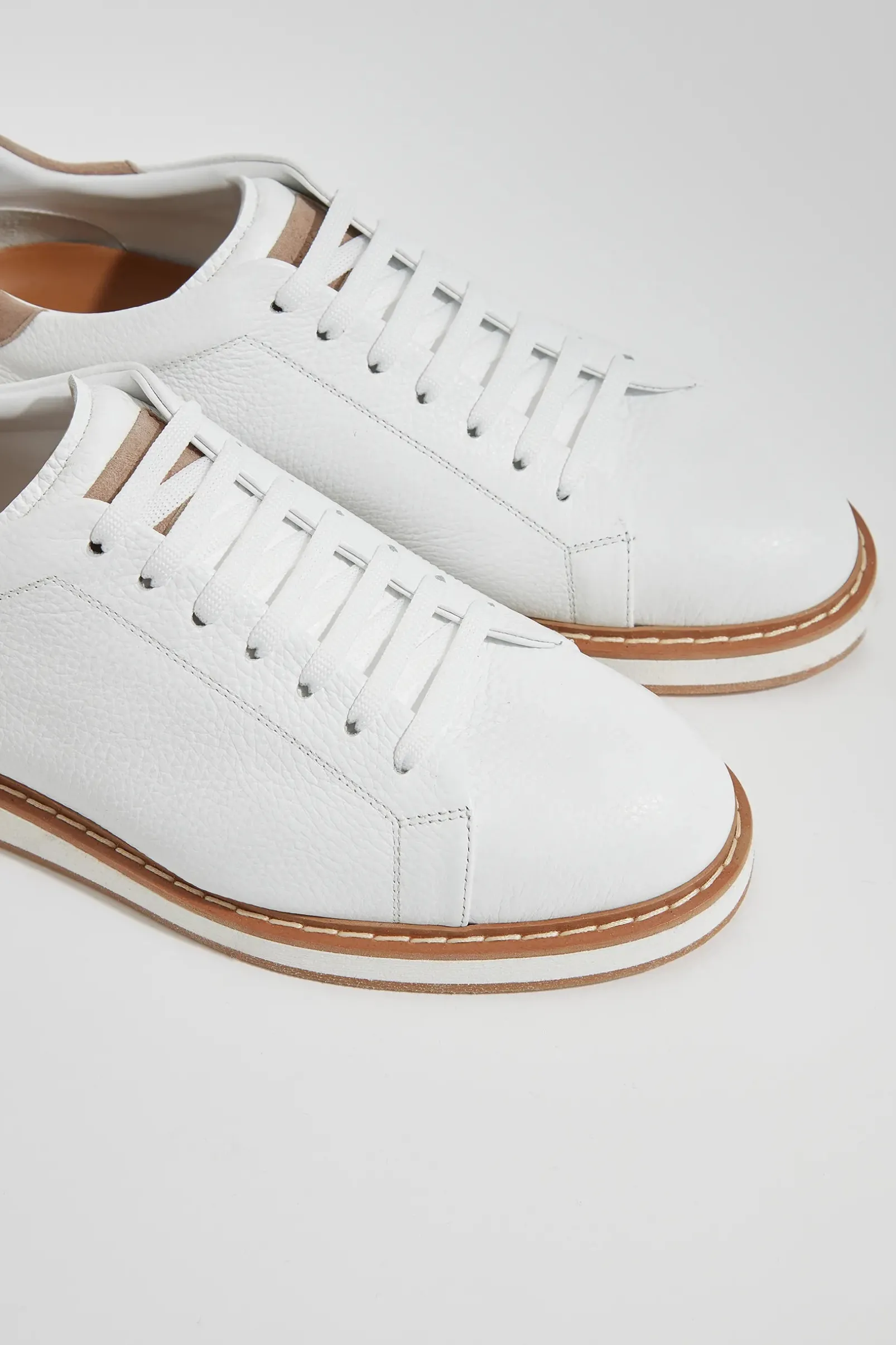 white_grained_sneakers__m_3.webp White grained sneakers - Made in Italy