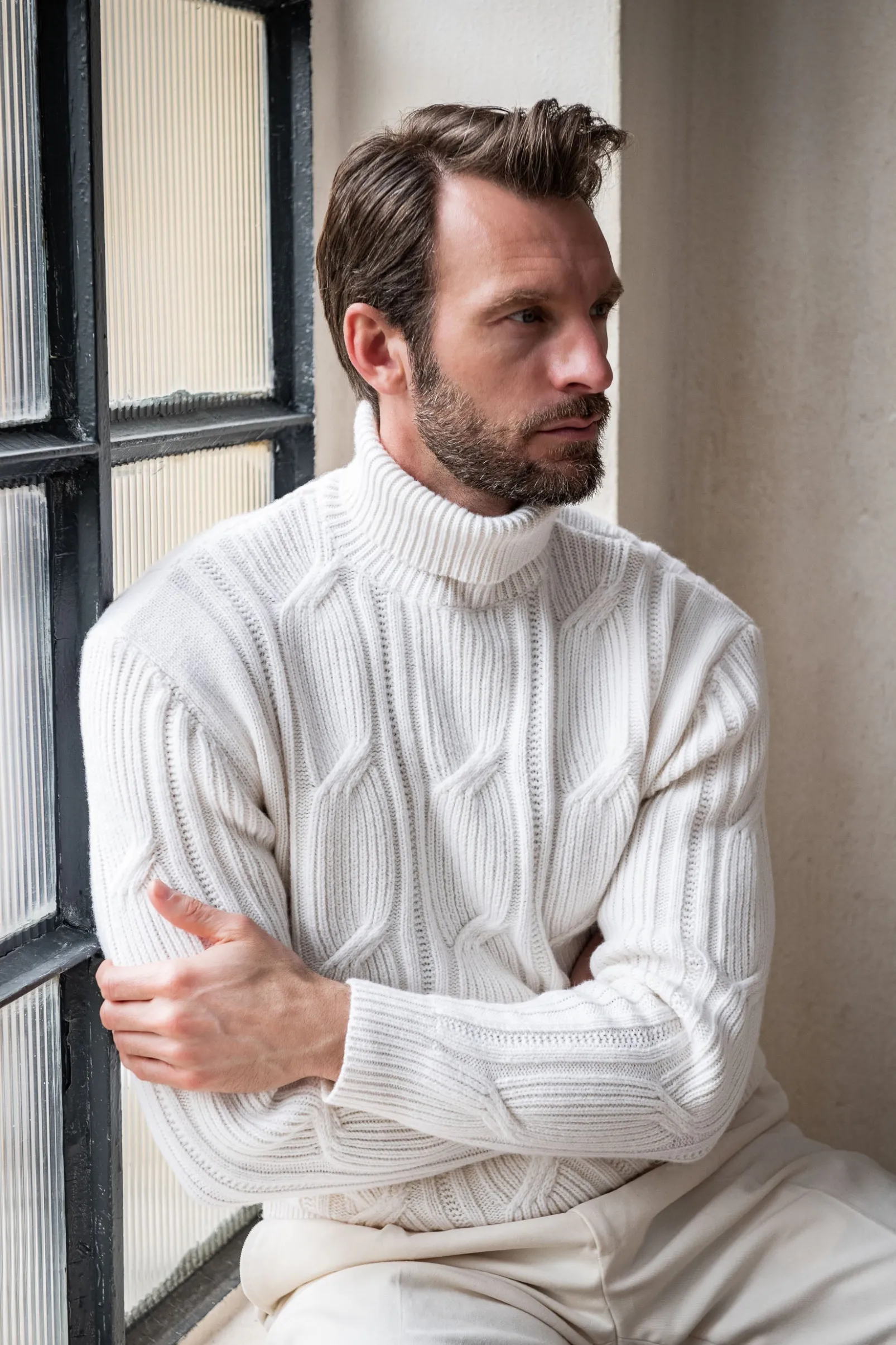 white_jacquard_patterned__0.webp White jacquard patterned wool & cashmere turtleneck – Made in Italy