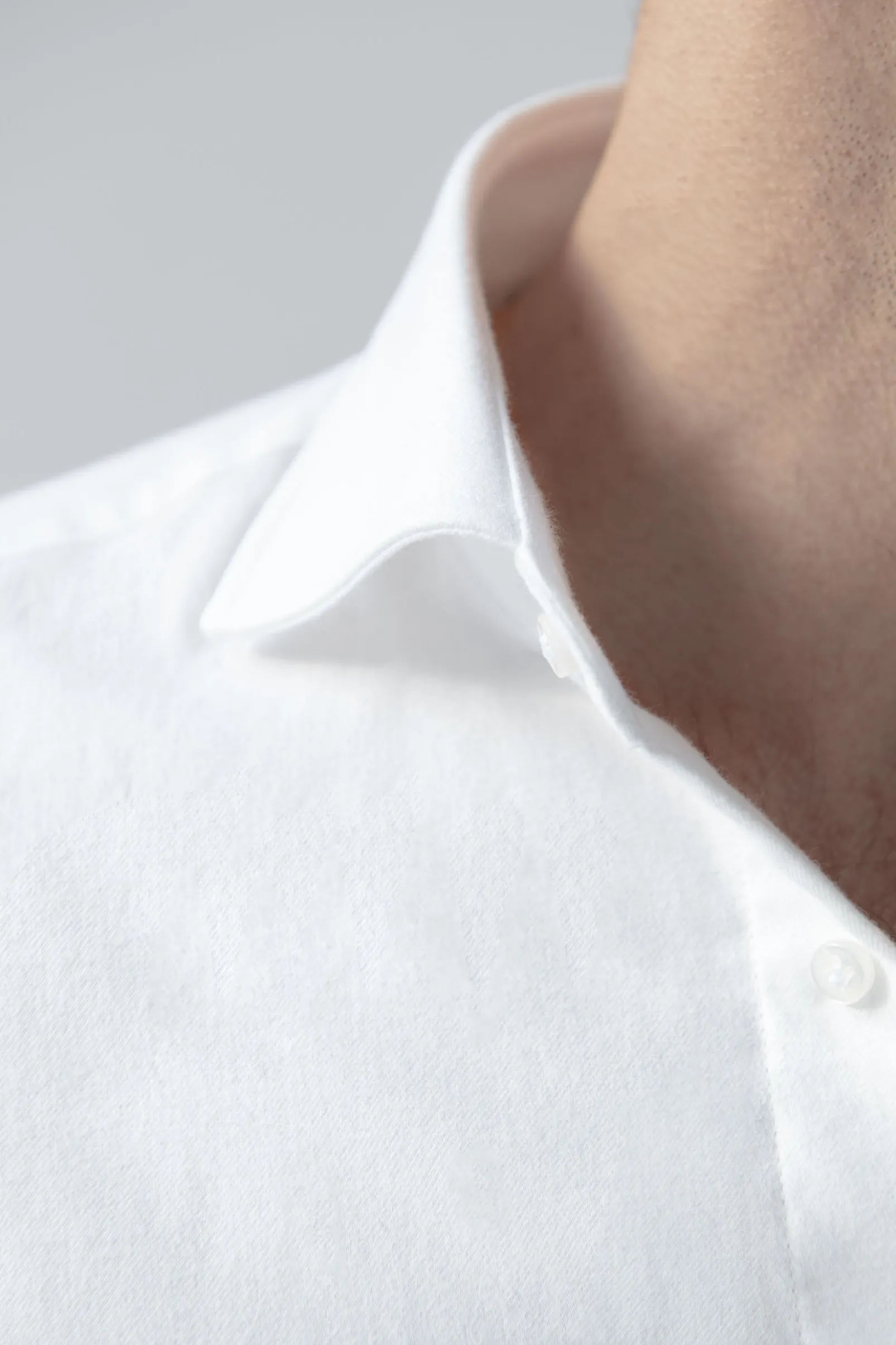 white_warm_touch_shirt__m_1.webp White warm touch shirt - Made In Italy